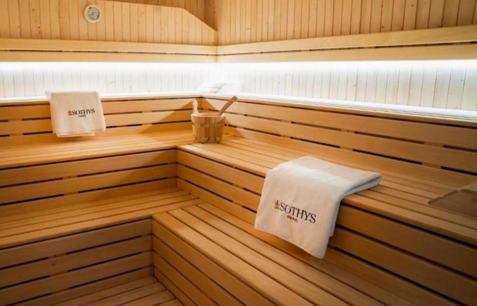 New Cp Luxury Studio With Spa Gibraltar Exterior photo